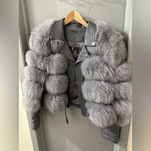 Luxurious Gray Fur-Trimmed Women's Jacket